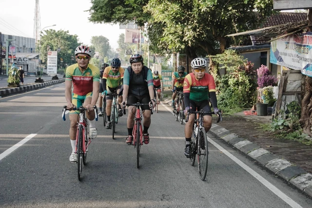 Rekomendasi Spot Bersepeda dengan Rute Terbaik dan Nyaman