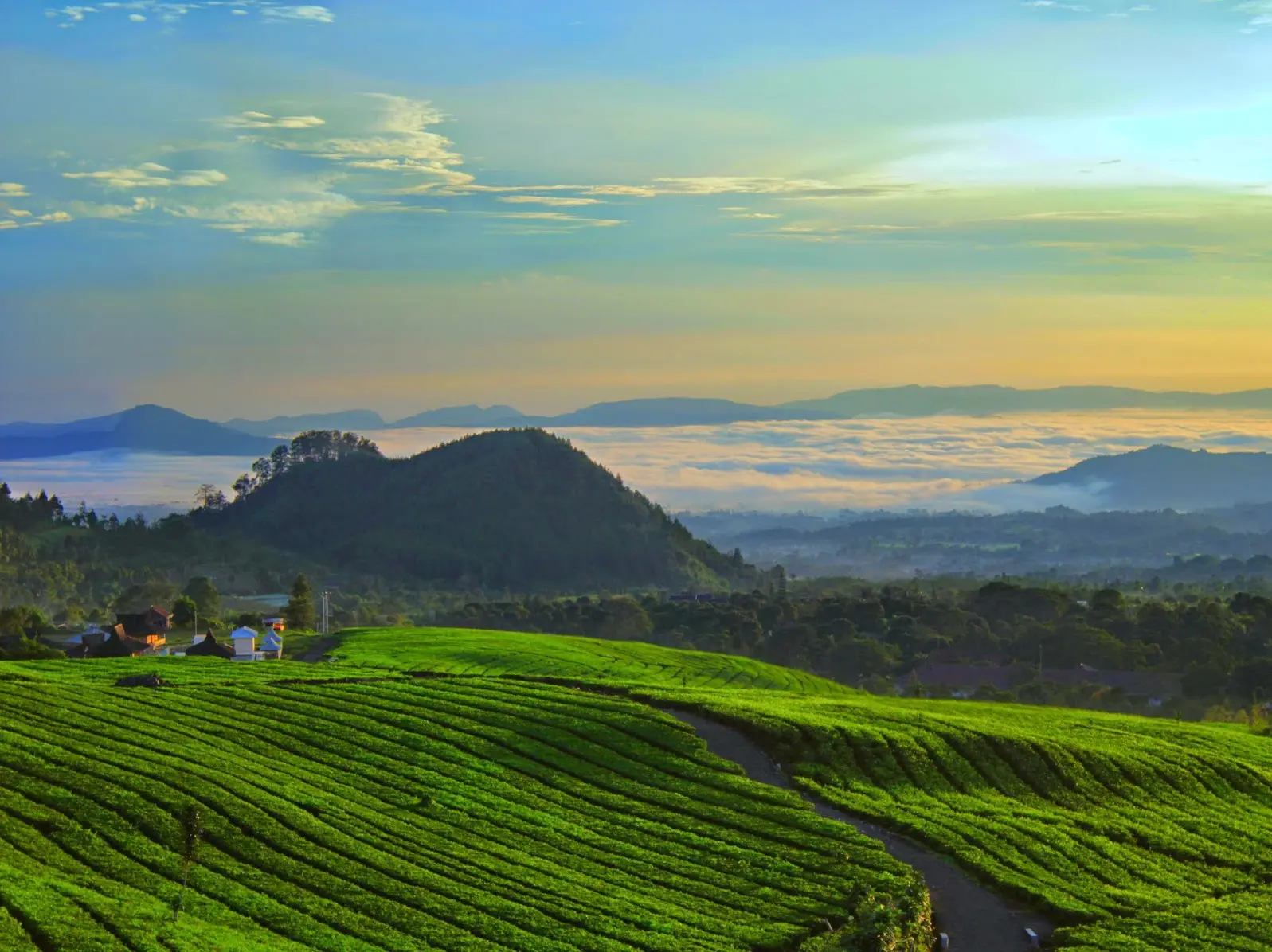 Rekomendasi Wisata Di Gunungsitoli Yang Terindah